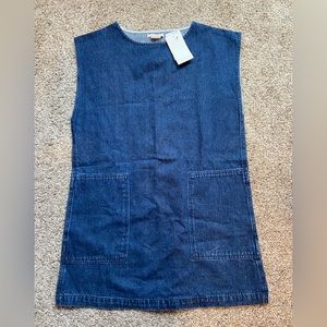 The Hanger, denim dress, size medium, pockets